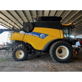 2011 New Holland CR9070