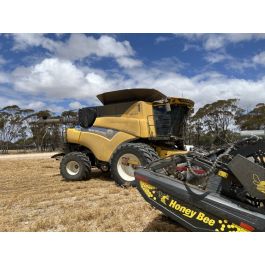 2018 New Holland CR8.90