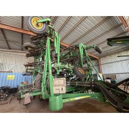 2012 John Deere 1870
