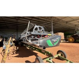 2019 MacDon D145