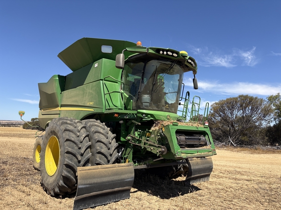 513931_John_Deere_2018_S780