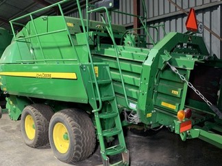 512969-L341-John-Deere-Large-Square-Baler