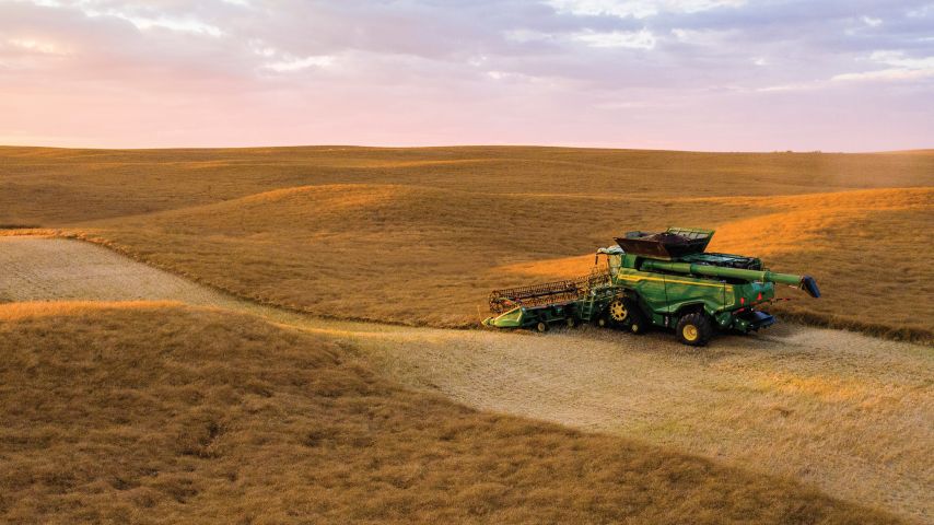 X9_at_sunset_854x480